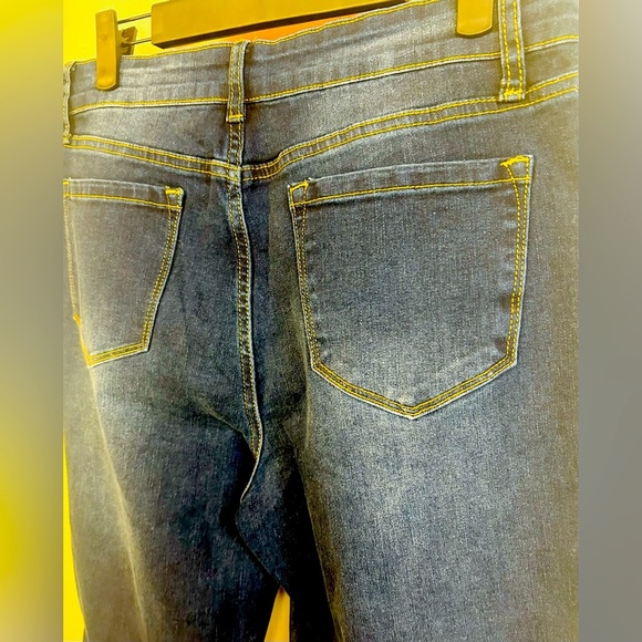 GRAPENT Jeans, High Waisted Distressed Straight Leg Ripped, Size 12 - Picture 6 of 6